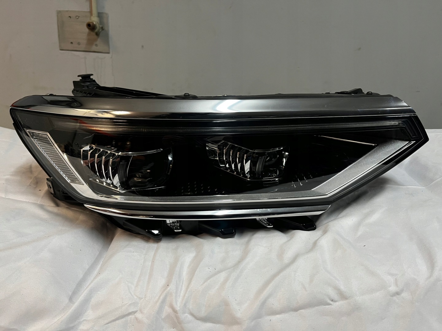 Frontscheinwerfer VW Passat B8 3G1941082T Matrix LED Rechts Headlight - Thumbnail 1