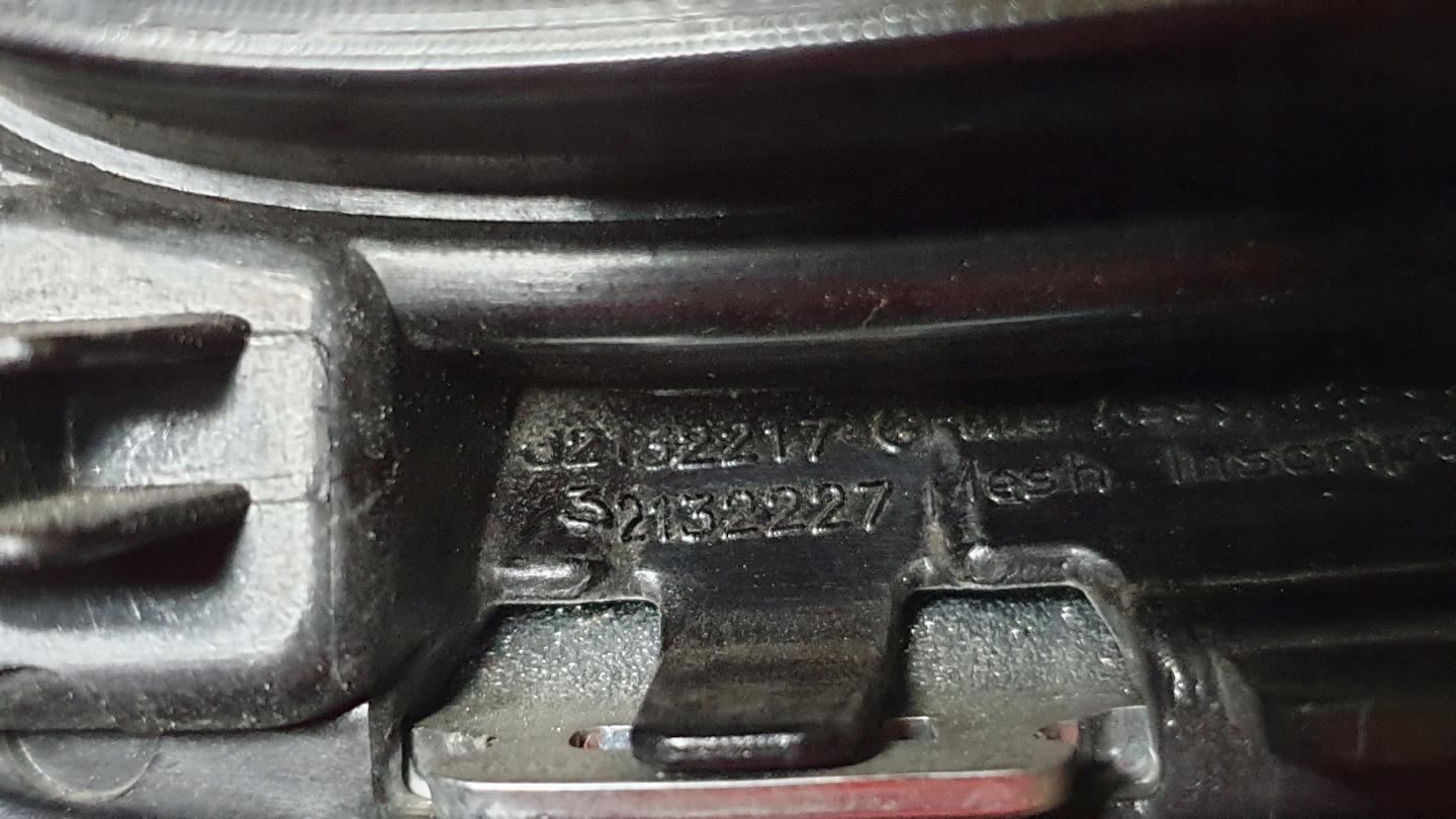 Volvo S60/V60 S60 Kühlergrill FRONTGRILL Kühlergitter 32132217 - Thumbnail 11