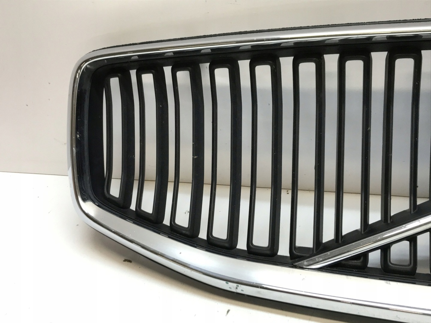Volvo S60/V60 S60 Kühlergrill FRONTGRILL Kühlergitter 32132225 - Thumbnail 7