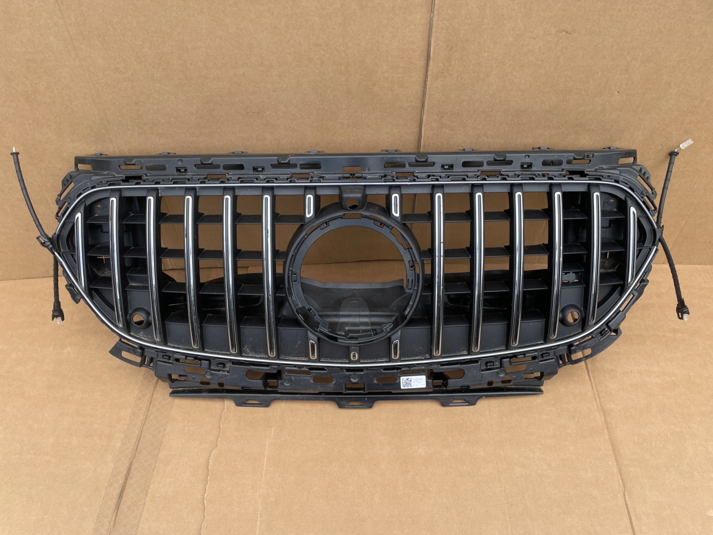 Mercedes-Benz E-Klasse W214 Kühlergrill FRONTGRILL Kühlergitter A2148806502 - Thumbnail 5