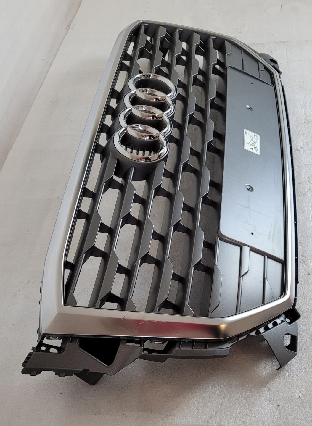 Audi Q2 Kühlergrill FRONTGRILL Kühlergitter 81A201620 - Thumbnail 6