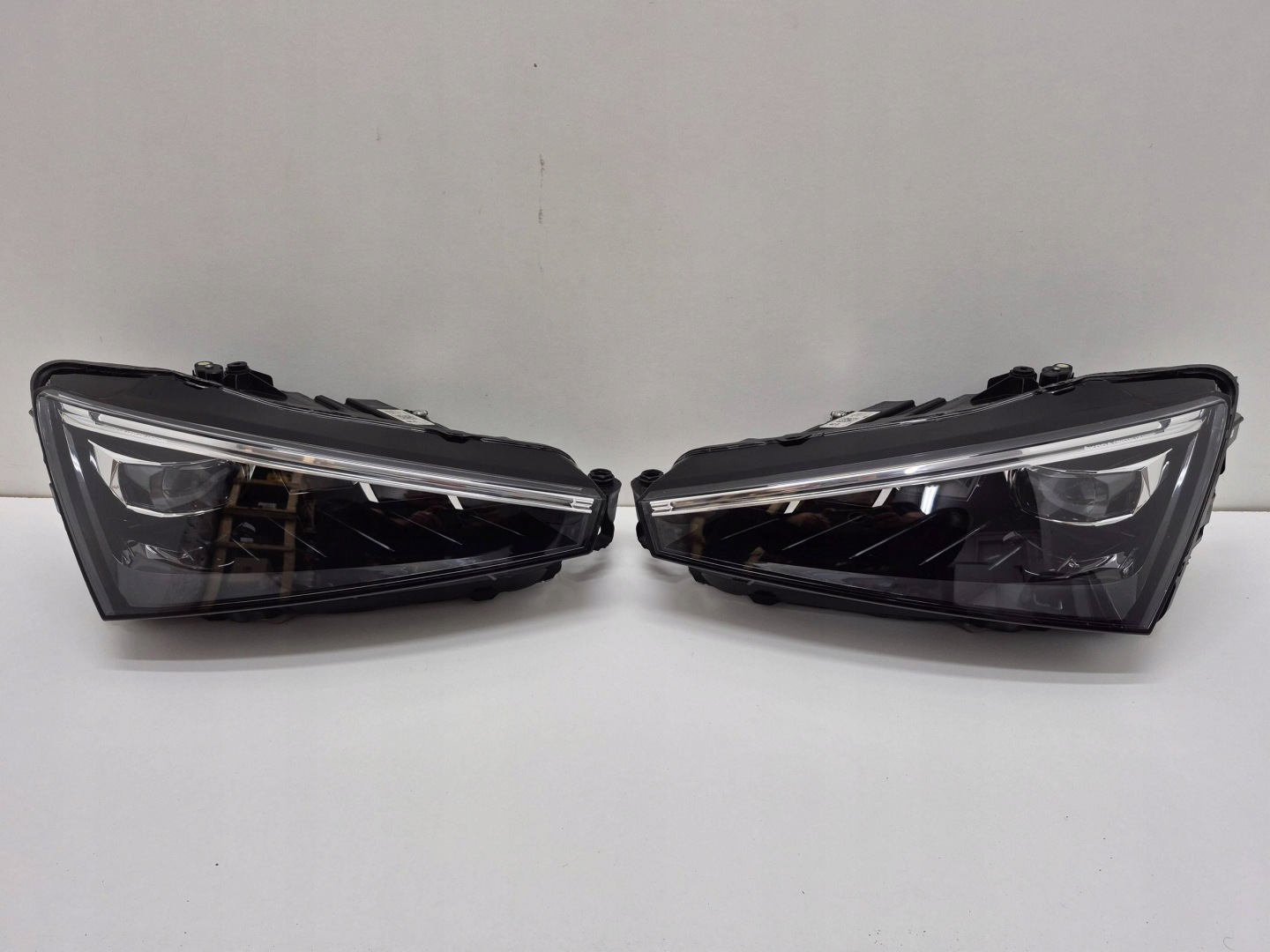 Frontscheinwerfer Skoda Scala 657 657941015C LED Links Scheinwerfer Headlight - Thumbnail 1