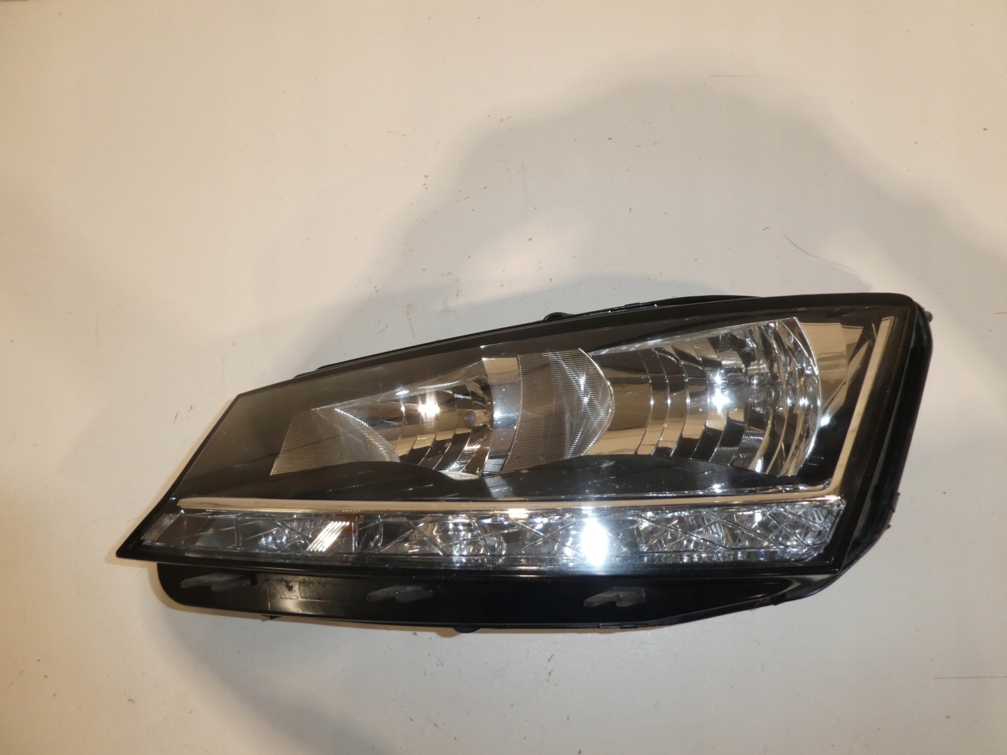 Frontscheinwerfer Skoda Fabia 6Y 6V1941016D LED Rechts Scheinwerfer Headlight - Thumbnail 1