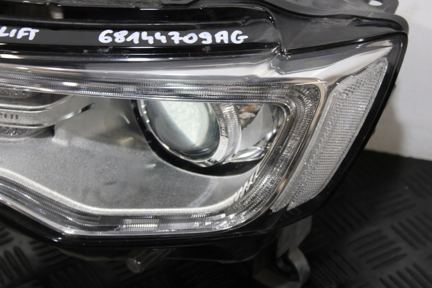 Frontscheinwerfer Jeep Cherokee J 68144708AG LED Links Scheinwerfer Headlight - Thumbnail 8