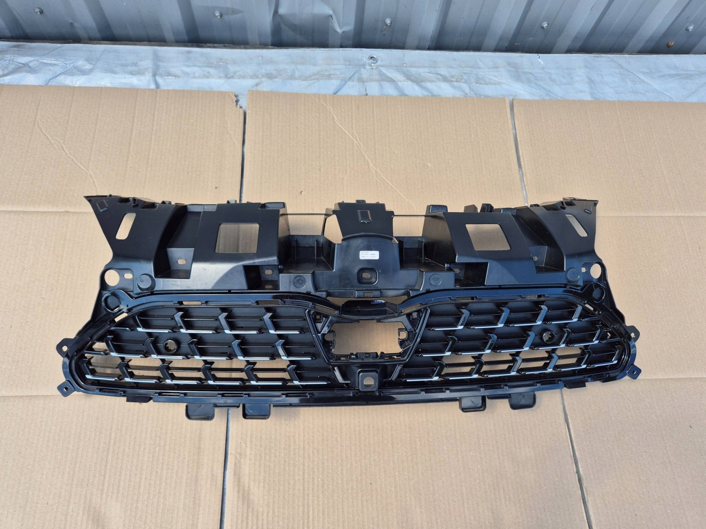 Toyota Yaris Cross XPB1F Kühlergrill FRONTGRILL Kühlergitter 531010DB40 - Thumbnail 1
