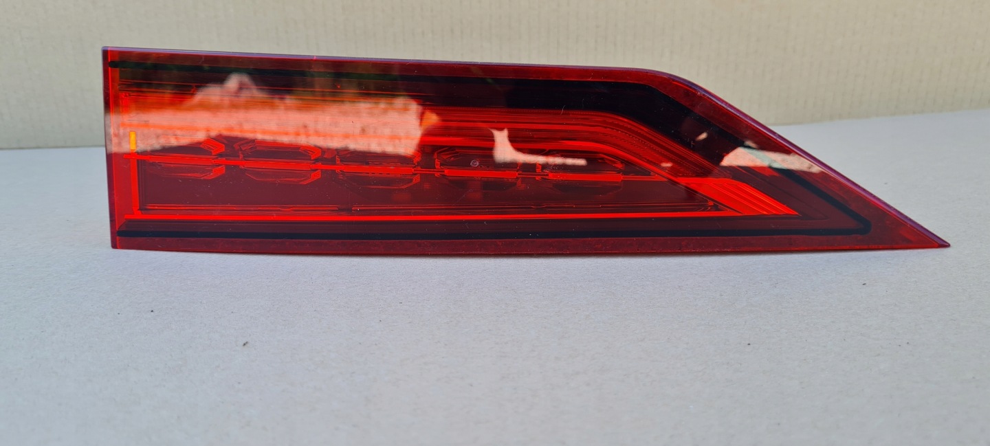 Volvo S60/V60 V60 Rückleuchte 31468187LA Rearlamp - Thumbnail 1