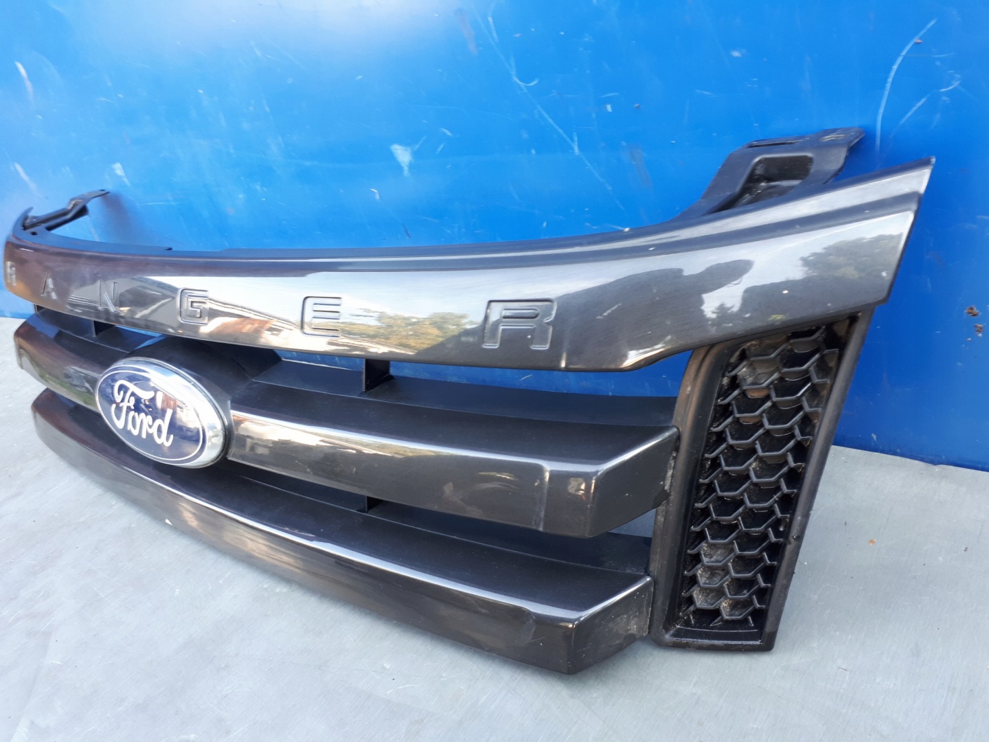 Ford Ranger 2 Mk2 Kühlergrill FRONTGRILL Kühlergitter AB398178AD - Thumbnail 3