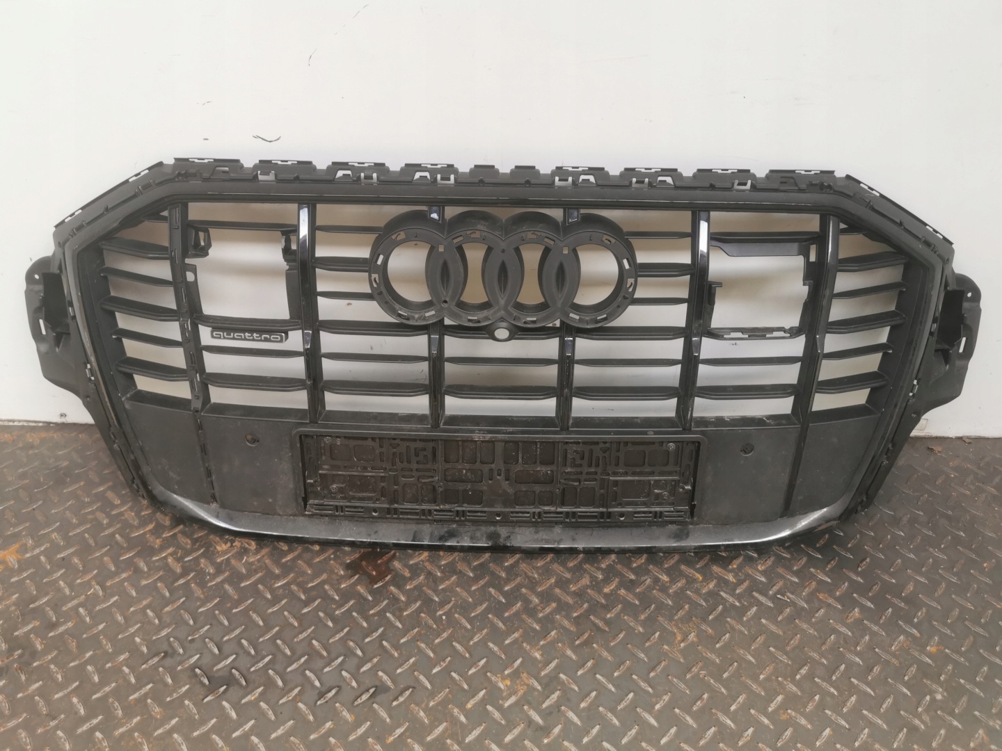 Audi Q7 Kühlergrill FRONTGRILL Kühlergitter 4M0853651AJ - Thumbnail 1