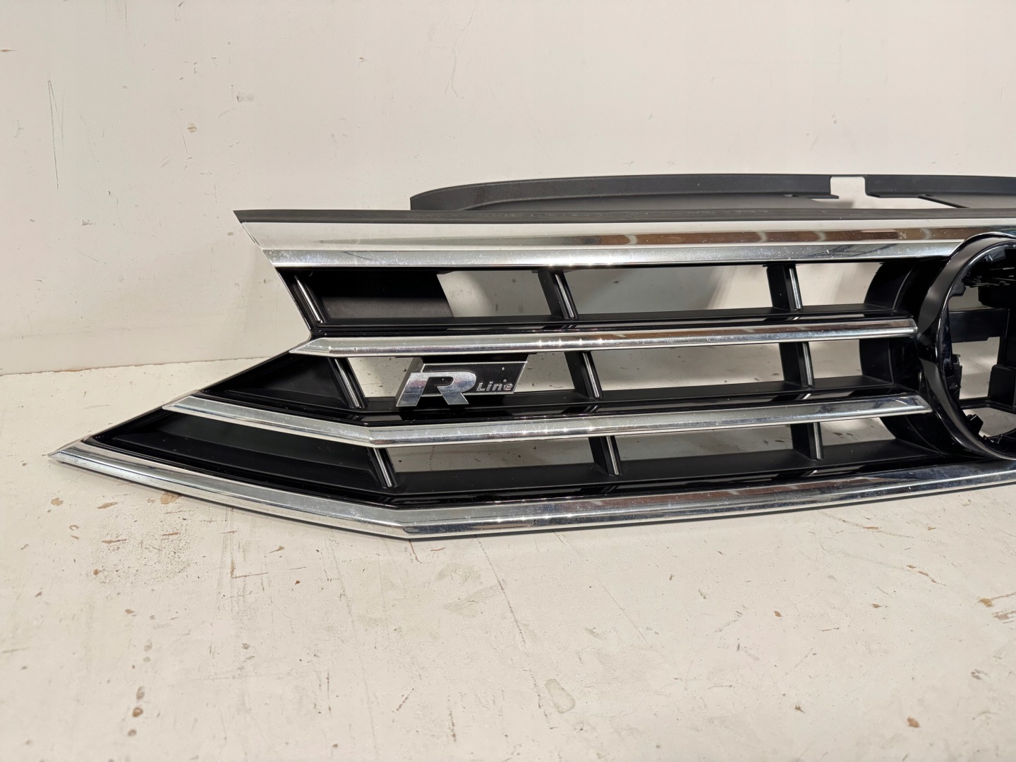 VW Passat B8 Kühlergrill FRONTGRILL Kühlergitter 3G0853651DG - Thumbnail 4
