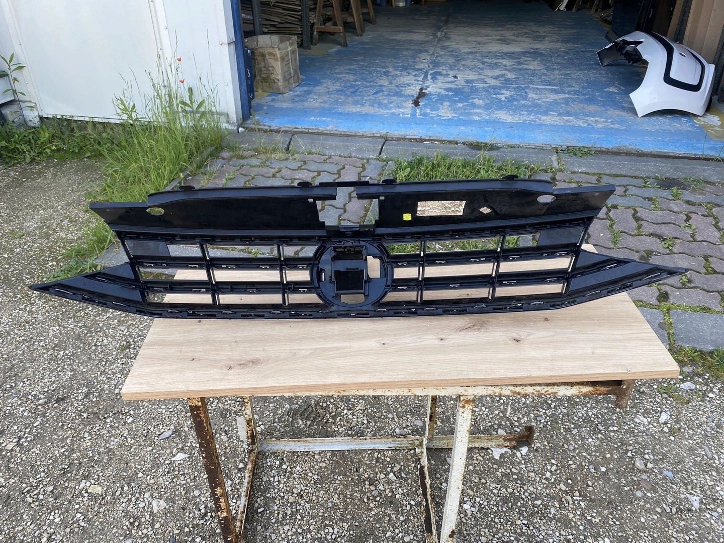 VW Passat B8 Kühlergrill FRONTGRILL Kühlergitter 3G0853653DJ - Thumbnail 4