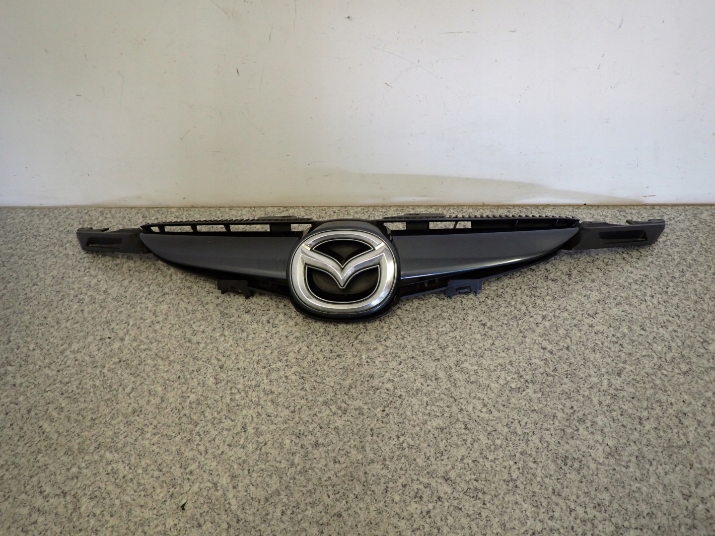 Mazda 2 DE Kühlergrill FRONTGRILL Kühlergitter - Thumbnail 1
