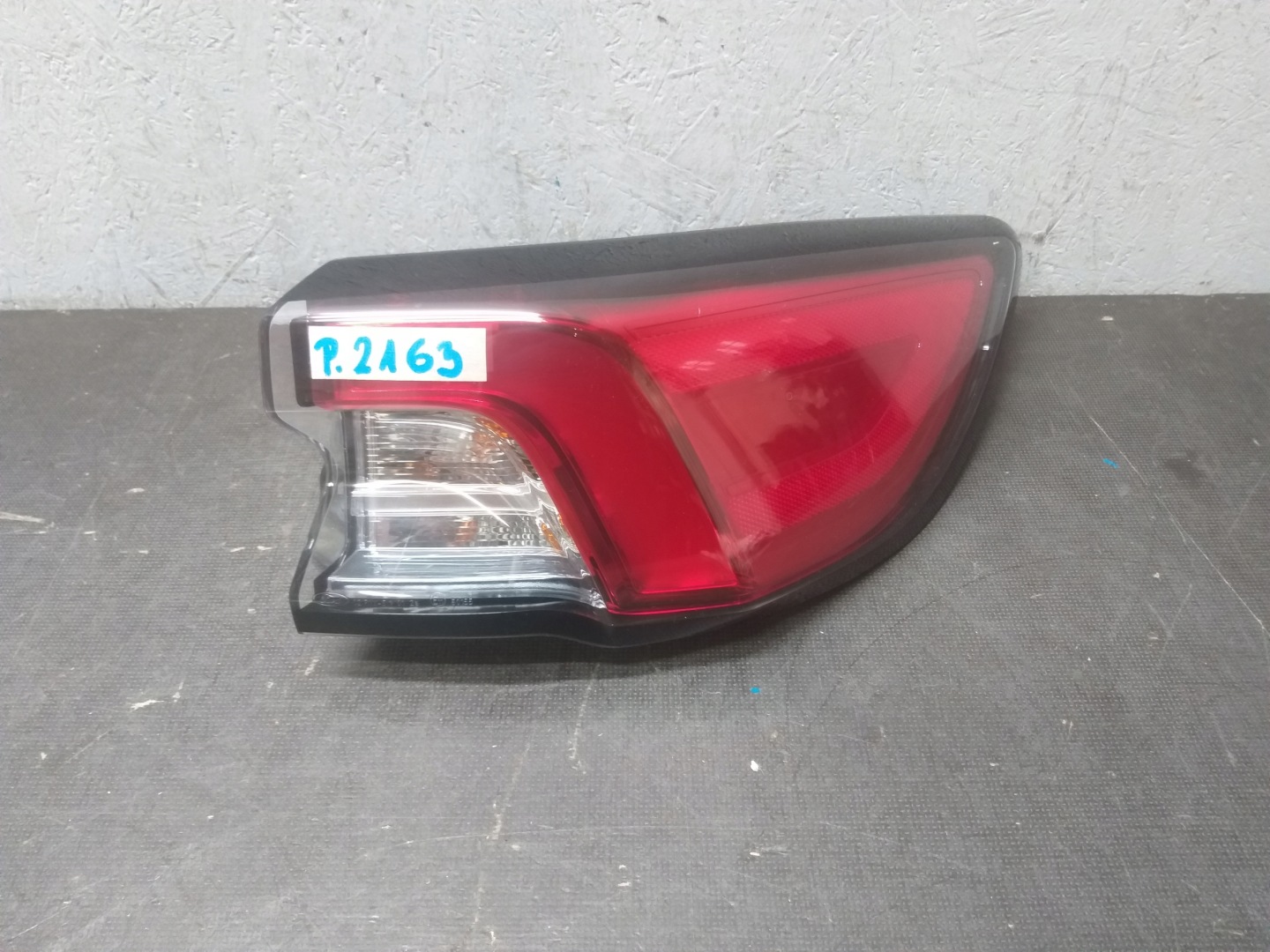 Ford Kuga III Mk3 Rückleuchte LV4B13404AH Rearlamp - Thumbnail 1