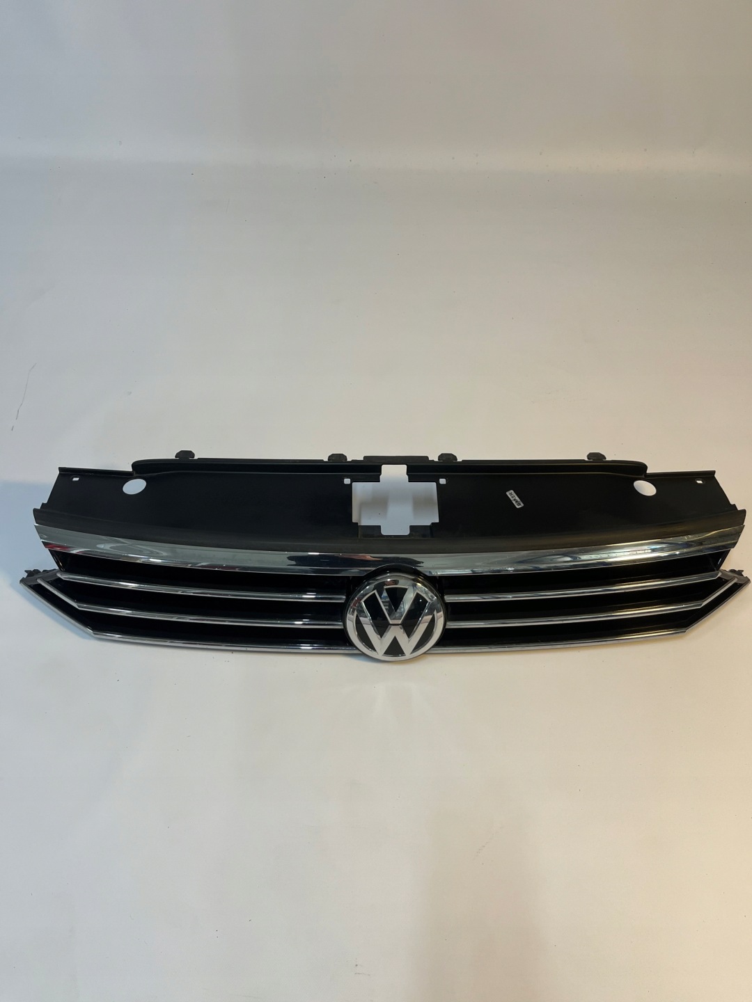 VW Passat B8 Kühlergrill FRONTGRILL Kühlergitter 03G085365 - Thumbnail 1