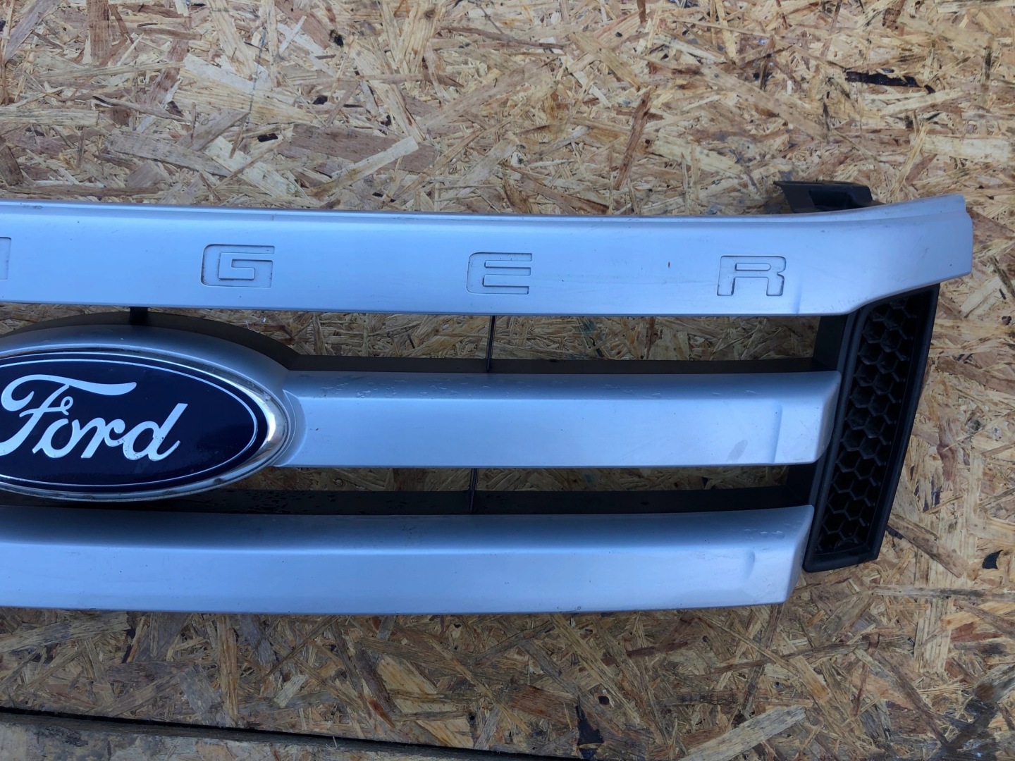 Ford Ranger 1 Mk1 Kühlergrill FRONTGRILL Kühlergitter AB398178AD - Thumbnail 4
