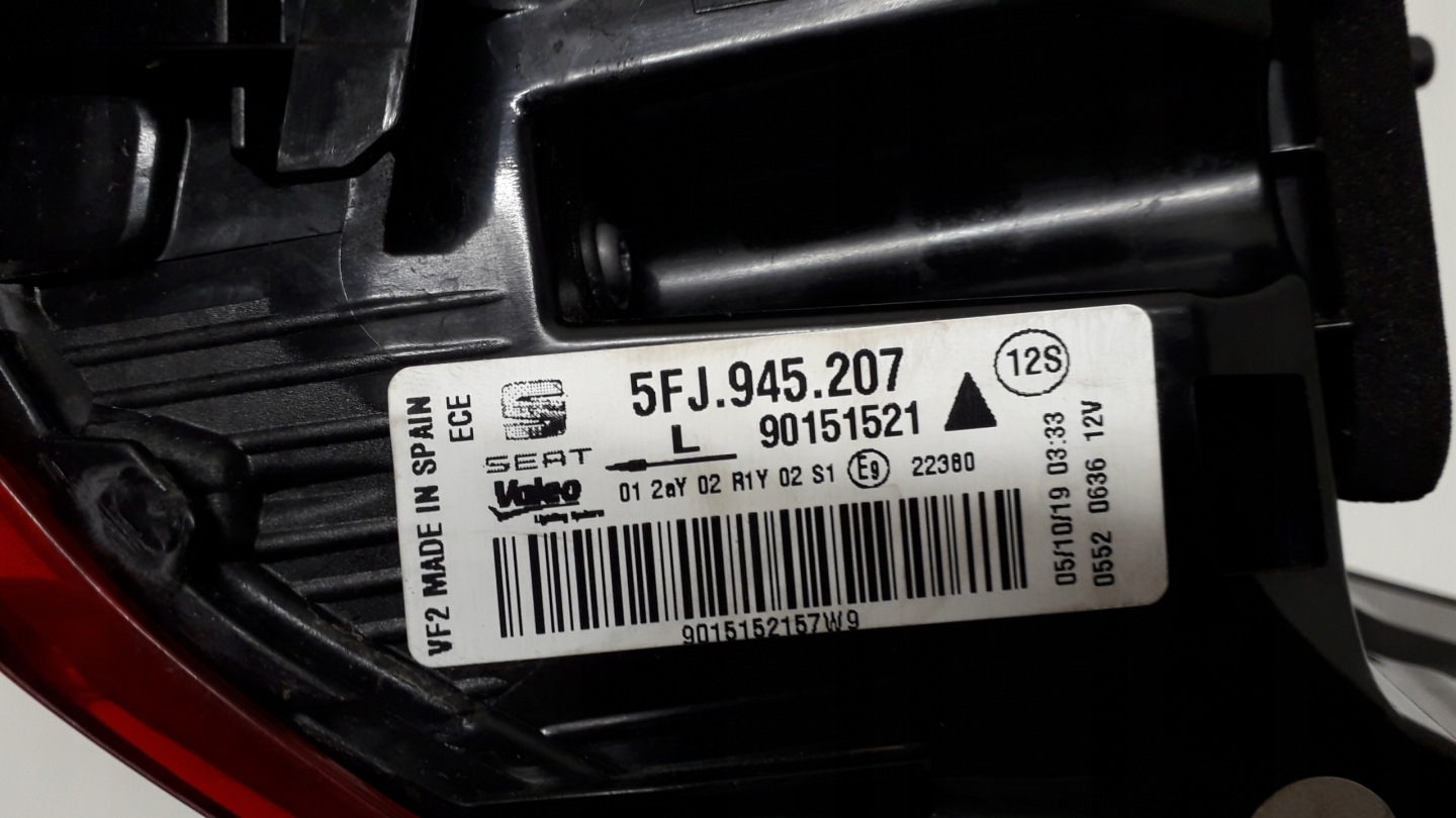 SEAT Tarraco Leon IV 5F Rückleuchte 5FJ945207RT Rearlamp - Thumbnail 4