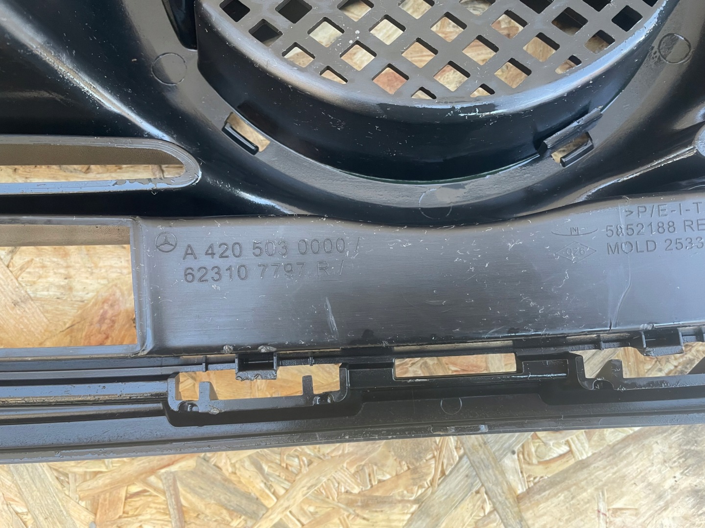 Mercedes-Benz Citan W420 Kühlergrill FRONTGRILL Kühlergitter A4205030000 - Thumbnail 6