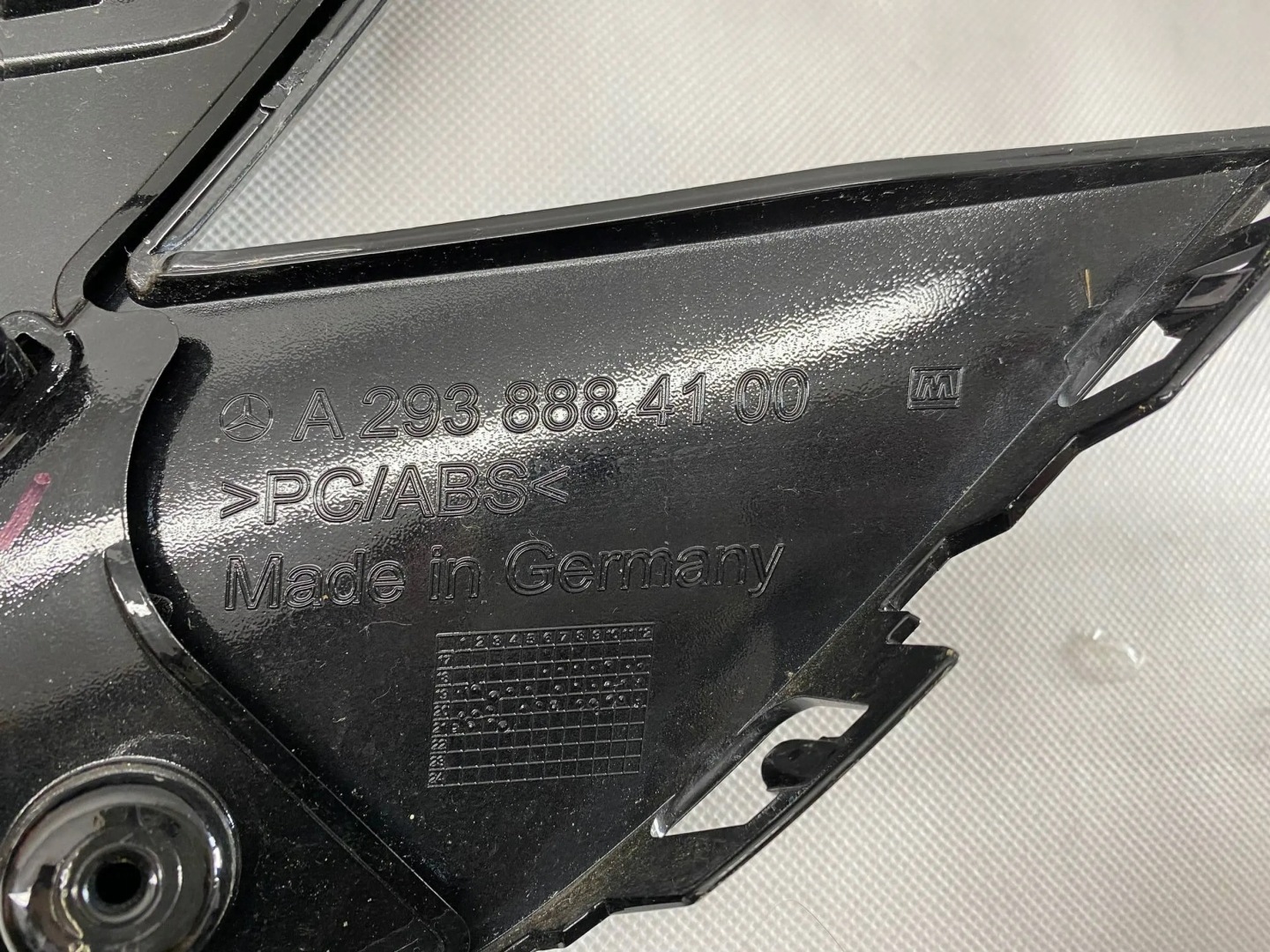Mercedes-Benz EQC N293 Kühlergrill FRONTGRILL Kühlergitter A2938884100 - Thumbnail 9