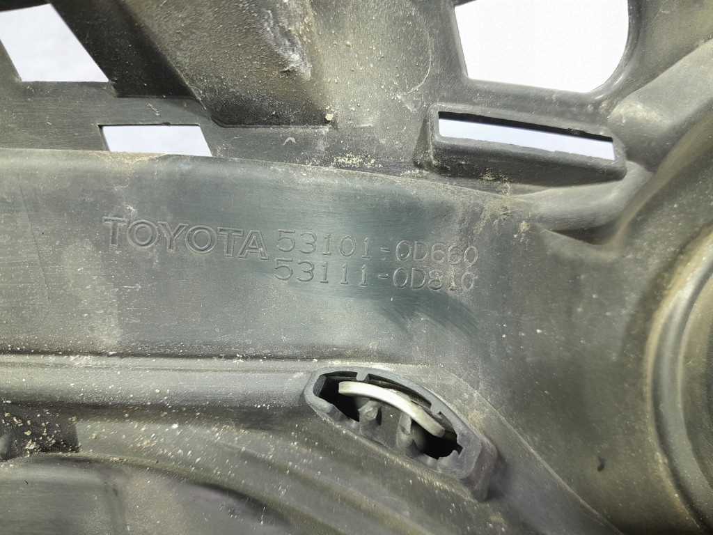 Toyota Yaris I P1 Kühlergrill FRONTGRILL Kühlergitter 531010D660 - Thumbnail 5