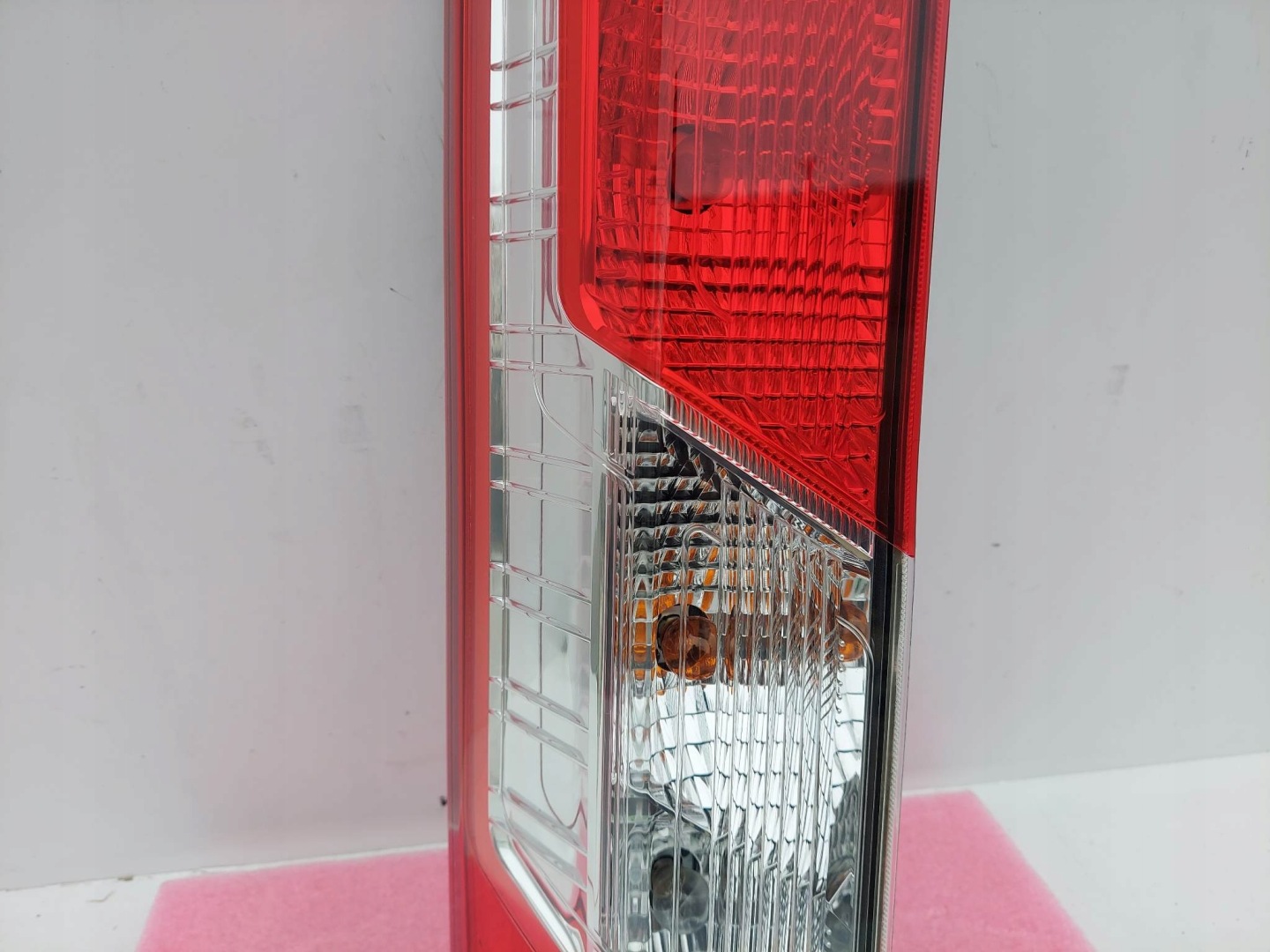 Ford Transit VII Rückleuchte BK3113405AG Rearlamp - Thumbnail 3