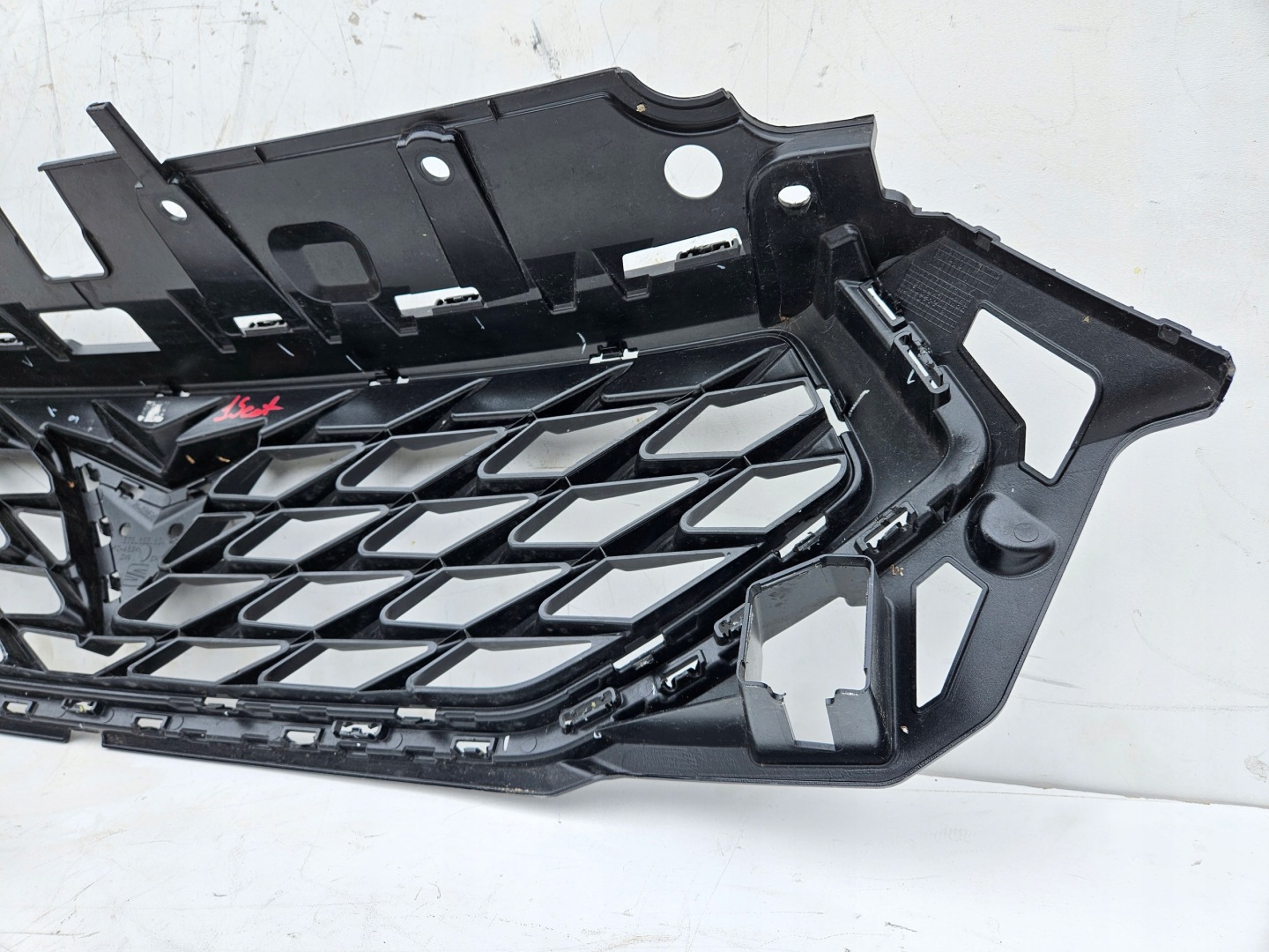 SEAT Ateca 575 Kühlergrill FRONTGRILL Kühlergitter 575853654Q - Thumbnail 7