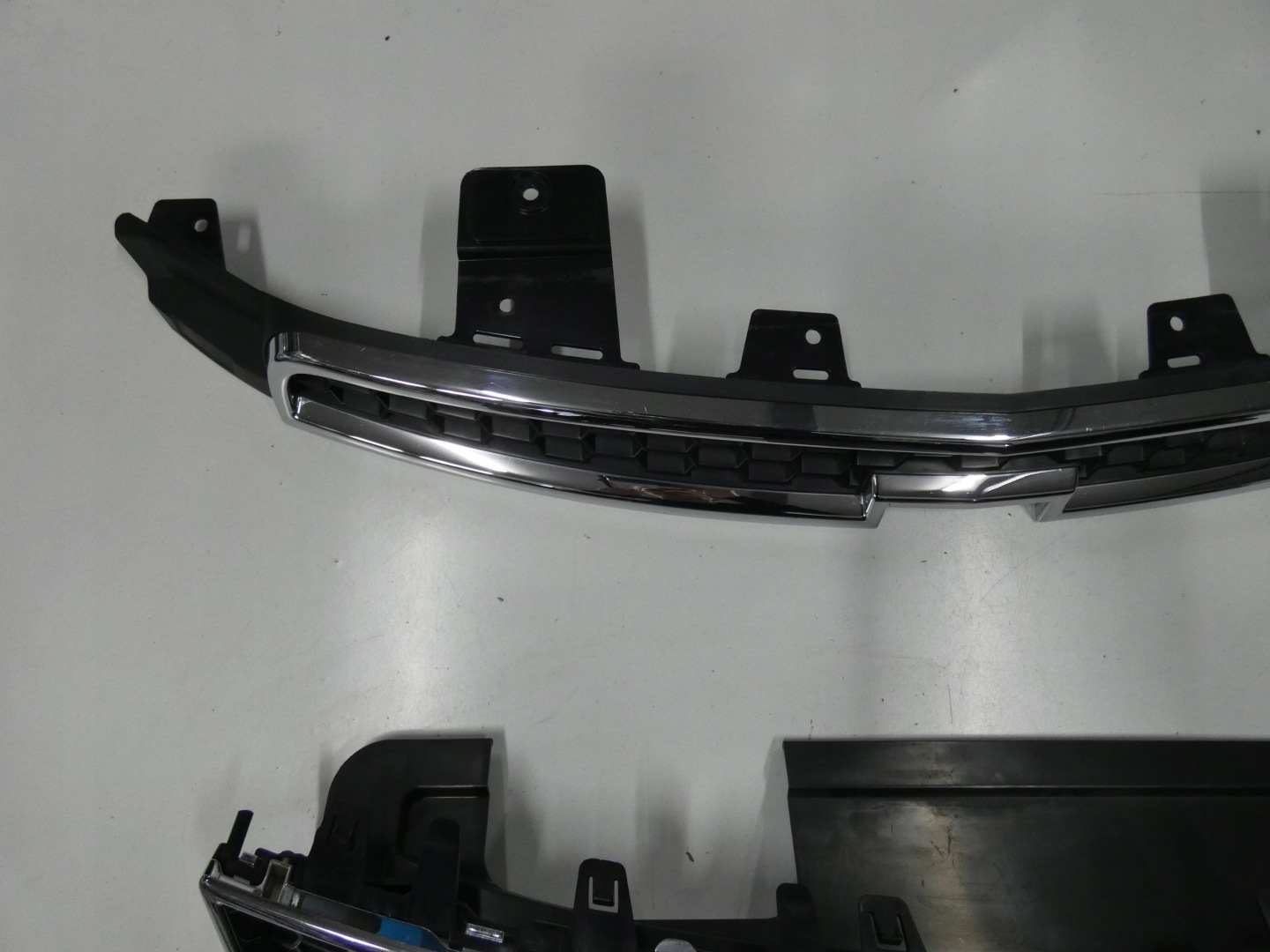 Chevrolet Orlando KL1Y Kühlergrill FRONTGRILL Kühlergitter - Thumbnail 6