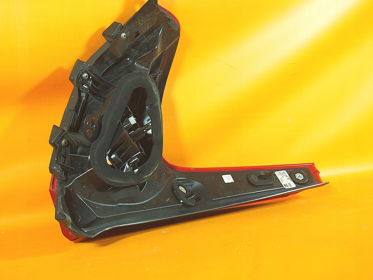 Volvo S40/S50/V40/V50 V40 Rückleuchte 31395479FR Rearlamp - Thumbnail 9