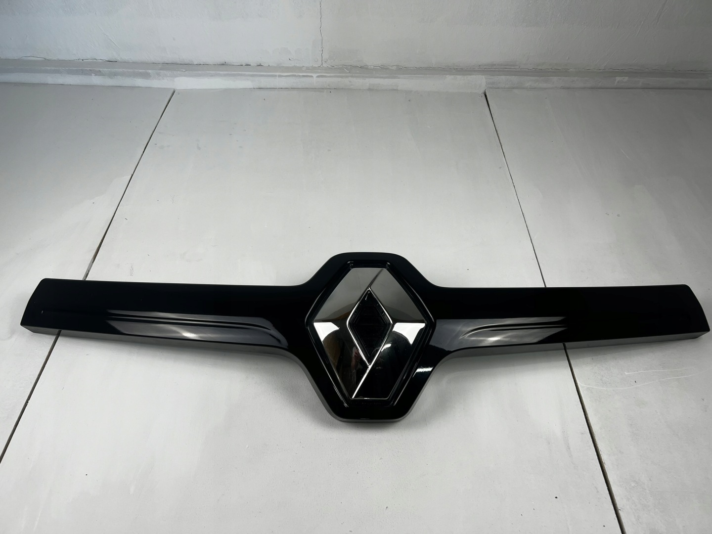 Renault Trafic L Kühlergrill FRONTGRILL Kühlergitter 628959190R - Thumbnail 1