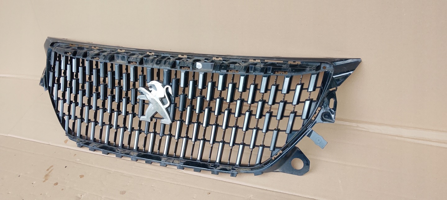 Peugeot 2008 Kühlergrill FRONTGRILL Kühlergitter 9825860780 - Thumbnail 4
