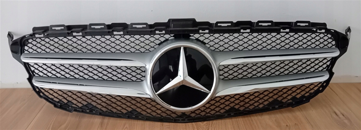 Mercedes-Benz C-Klasse W205 Kühlergrill FRONTGRILL Kühlergitter A2058809804 - Thumbnail 2