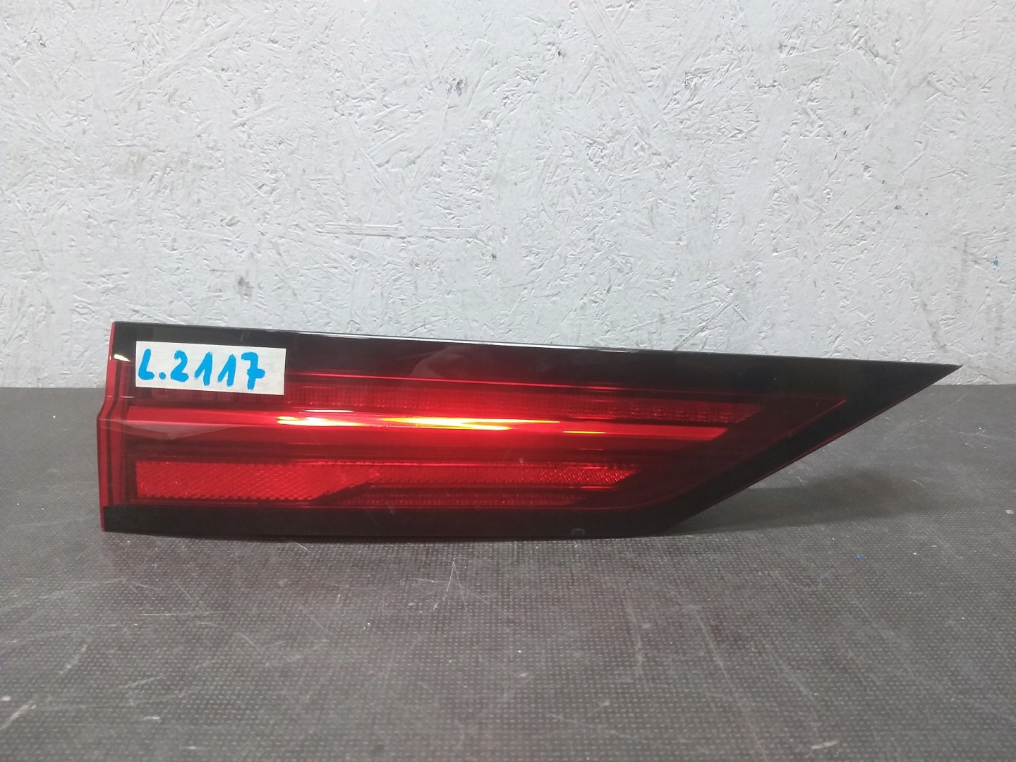 Volvo S90/V90 V90 Rückleuchte 32337135 Rearlamp - Thumbnail 1