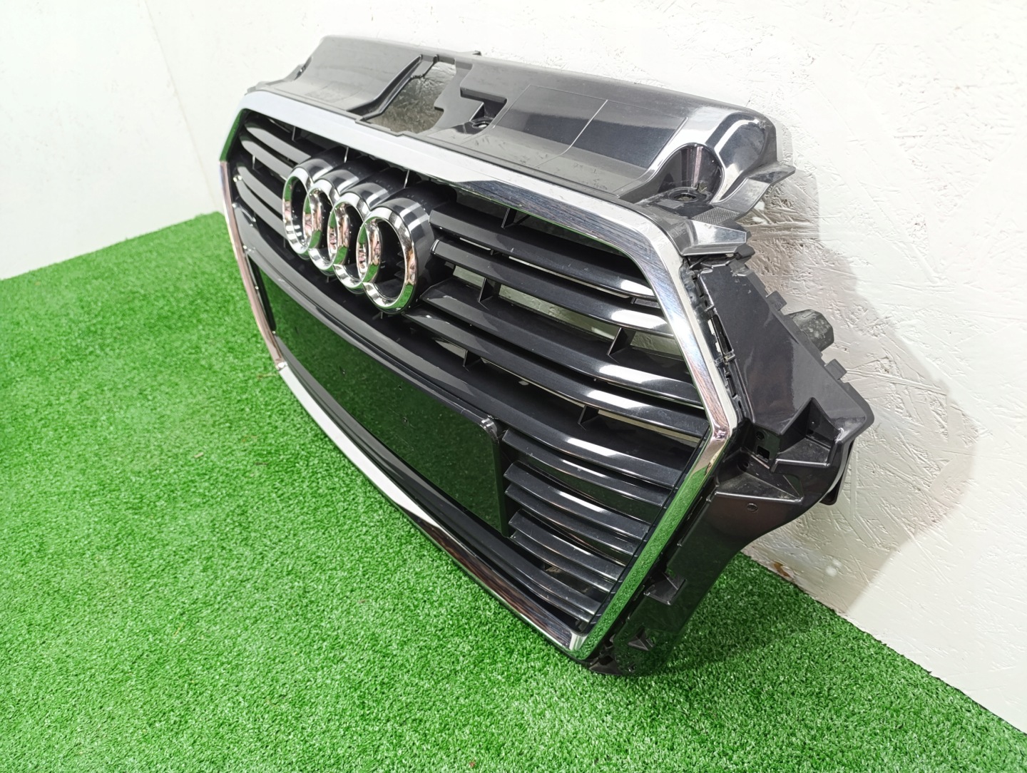 Audi A3 8V Kühlergrill FRONTGRILL Kühlergitter 8V3853651AA - Thumbnail 11