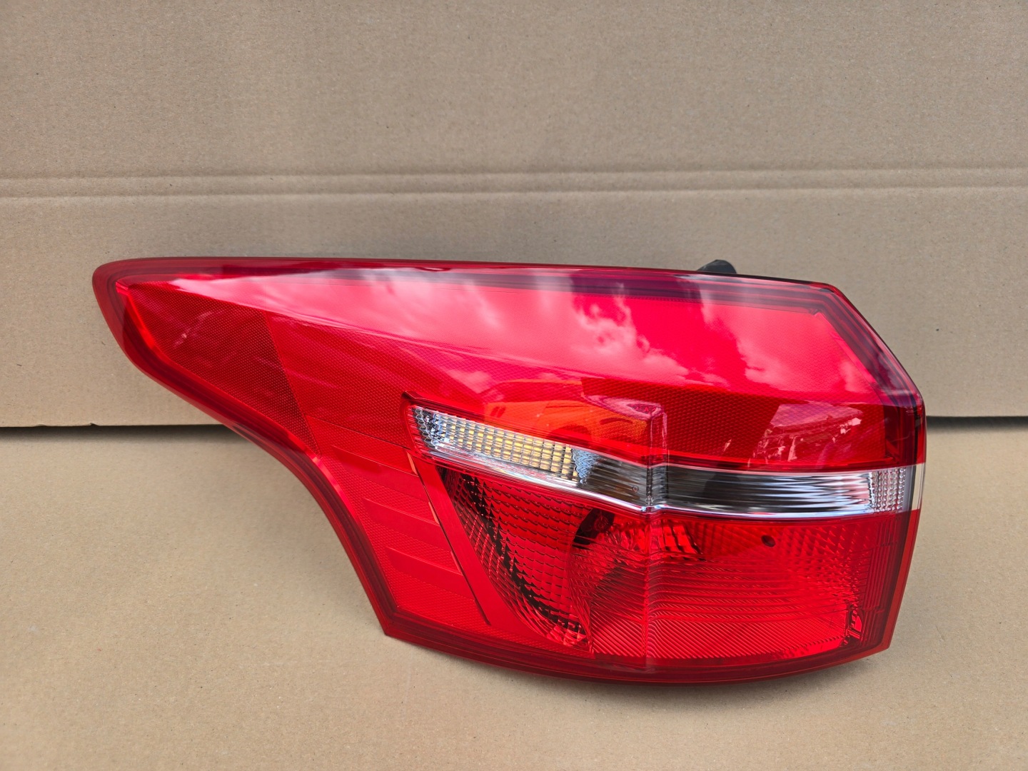 Ford Focus III Mk3 Rückleuchte Rearlamp - Thumbnail 1