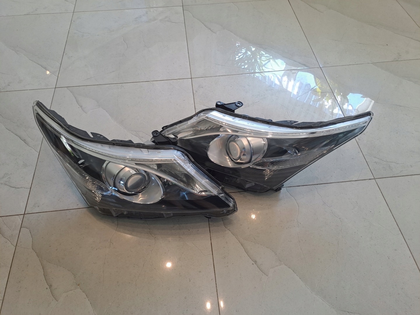 Frontscheinwerfer Toyota Avensis T27 8510000176 LED Links Scheinwerfer Headlight - Thumbnail 1