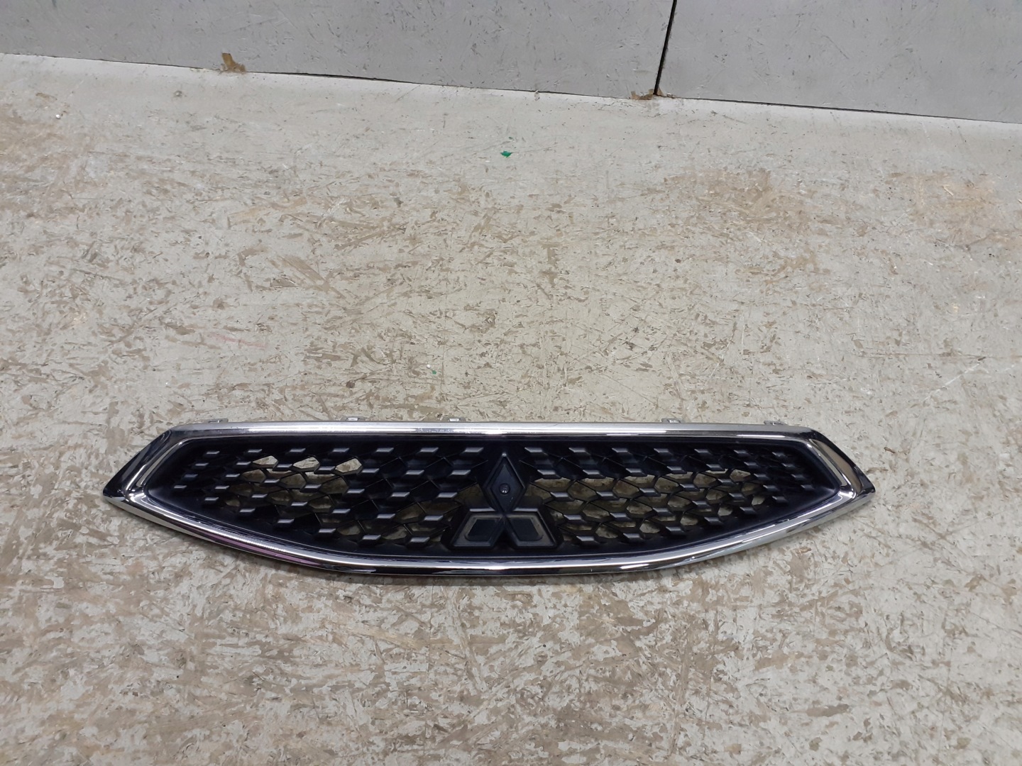 Mitsubishi Space Star A00 Kühlergrill FRONTGRILL Kühlergitter 6402A380 - Thumbnail 1