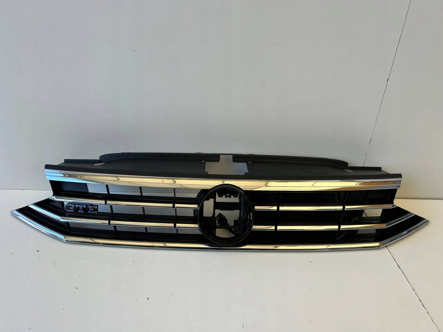 VW Passat B8 Kühlergrill FRONTGRILL Kühlergitter 3G0853651CF - Thumbnail 1