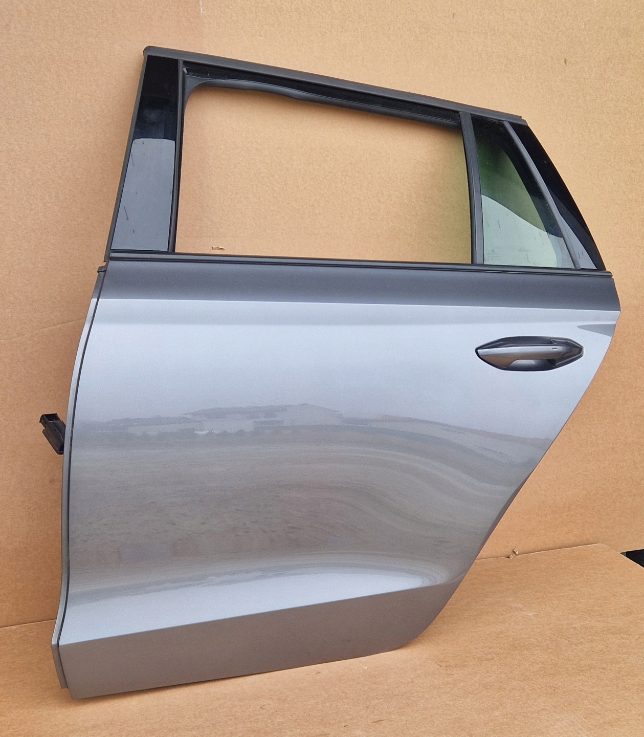 Skoda Superb 3U Tür Hinten Links Kombi Door 3V9833311L - Thumbnail 1