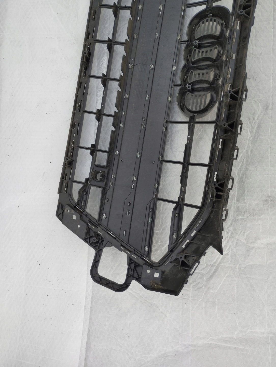 Audi A4 8W0 Kühlergrill FRONTGRILL Kühlergitter 8W0807233C - Thumbnail 4