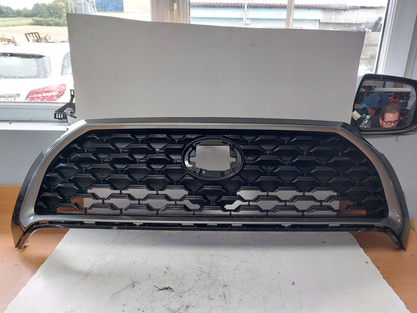 Toyota Corolla E170 Kühlergrill FRONTGRILL Kühlergitter 5311416060 - Thumbnail 1
