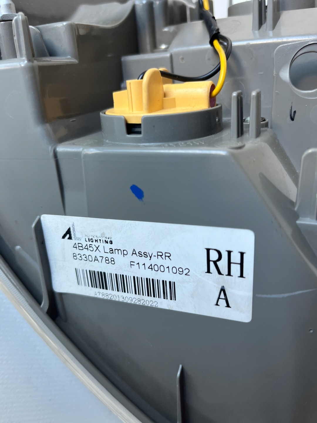 Mitsubishi Outlander CU0W Rückleuchte 8330A788 Rearlamp - Thumbnail 10