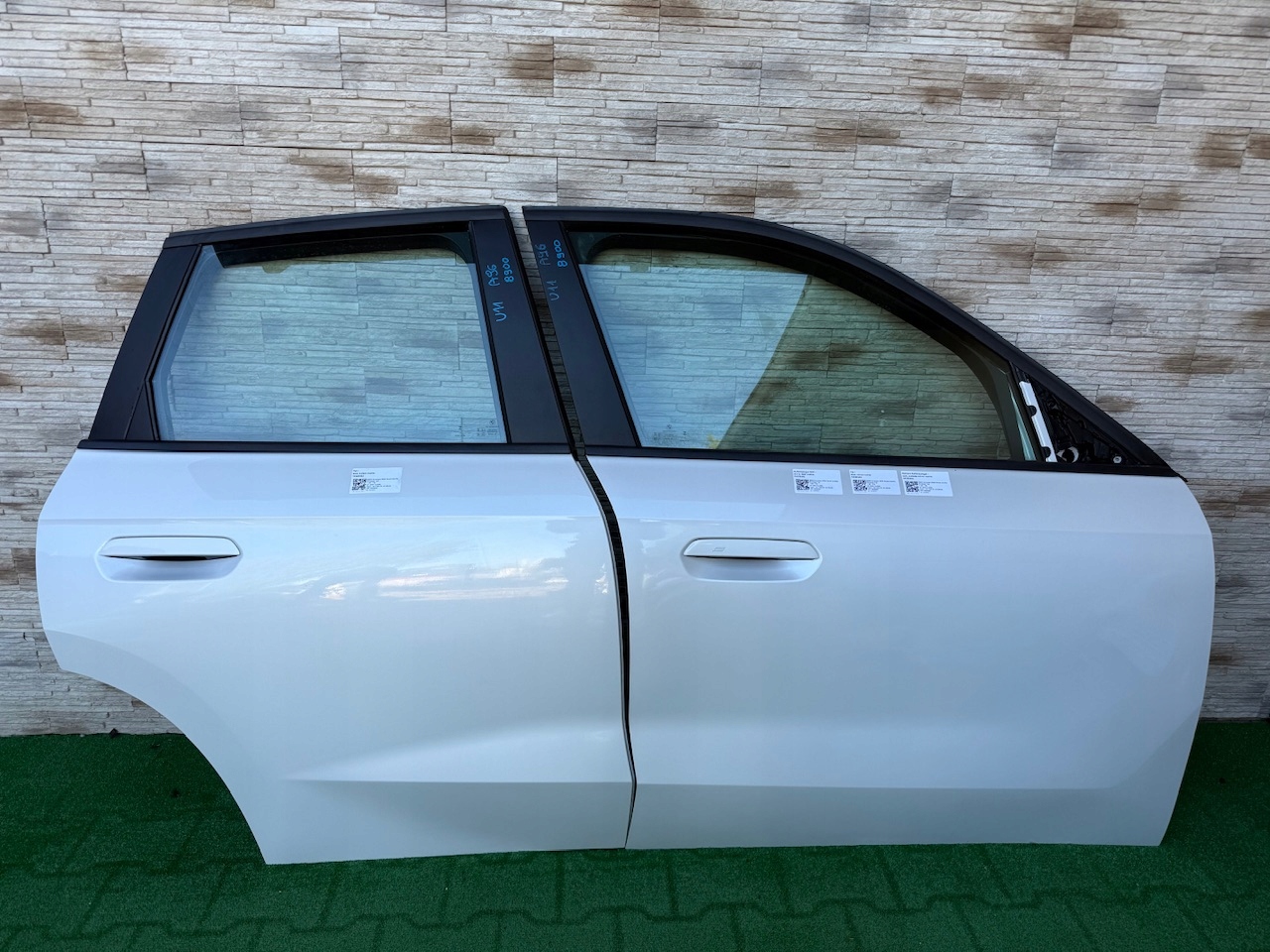 BMW X1 U11 Tür Vorne Rechts Door Porta Porte - Thumbnail 1