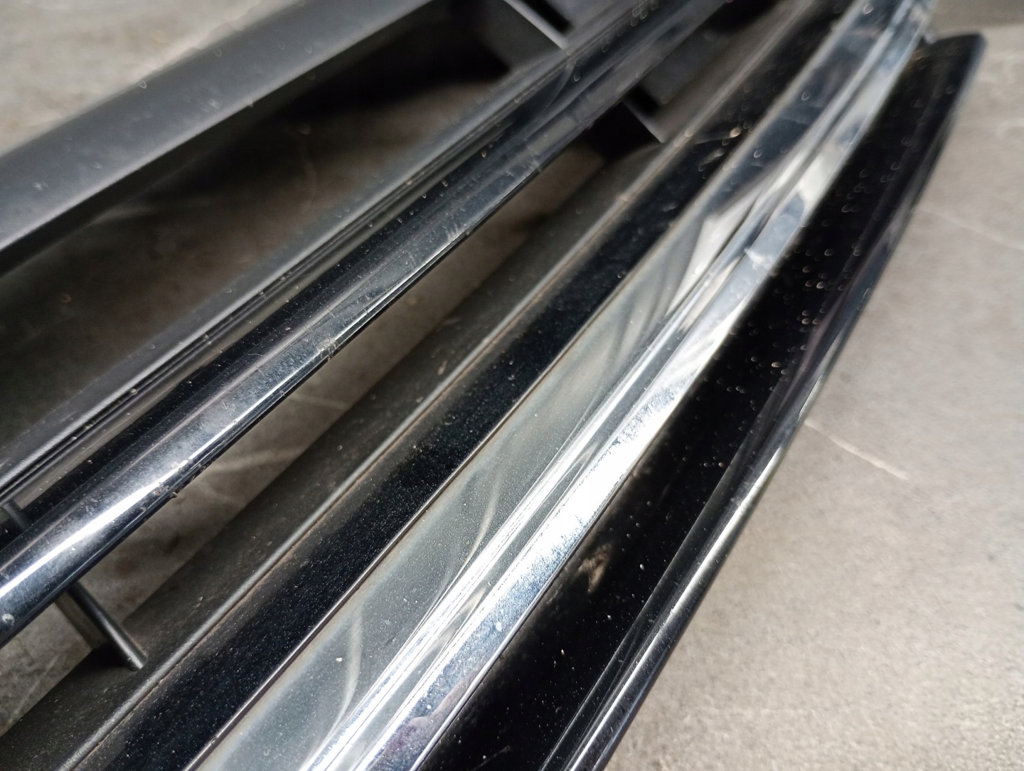 VW Touran I Kühlergrill FRONTGRILL Kühlergitter 5G0853653Q - Thumbnail 12