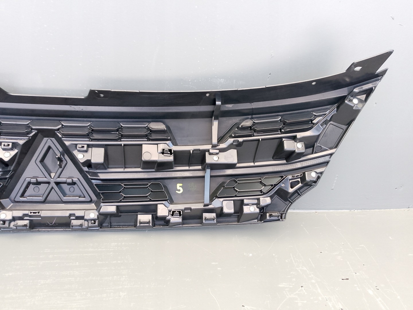 Mitsubishi Outlander CU0W Kühlergrill FRONTGRILL Kühlergitter 7450B399 - Thumbnail 10