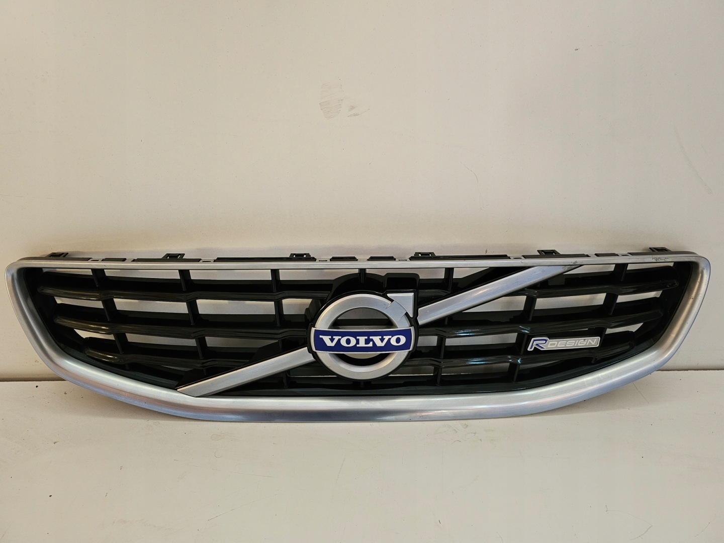 Volvo S60/V60 S60 Kühlergrill FRONTGRILL Kühlergitter 31323338SC - Thumbnail 1