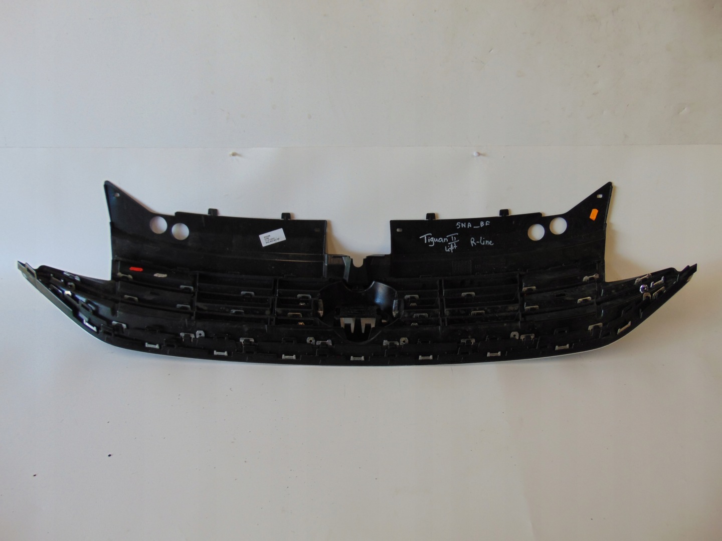 VW Tiguan Kühlergrill FRONTGRILL Kühlergitter 5NA853651BF - Thumbnail 10