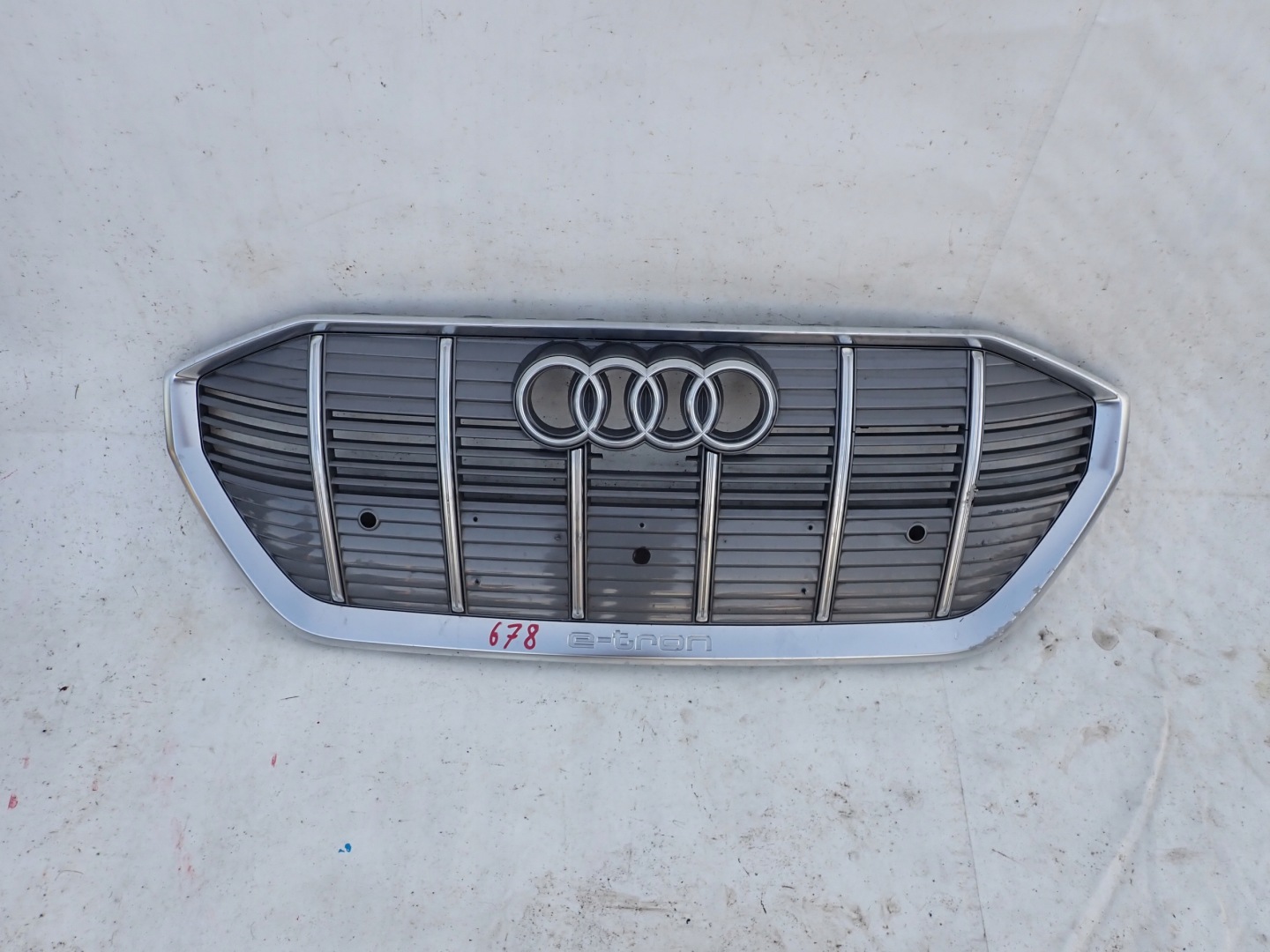 Audi e-tron Kühlergrill FRONTGRILL Kühlergitter - Thumbnail 1