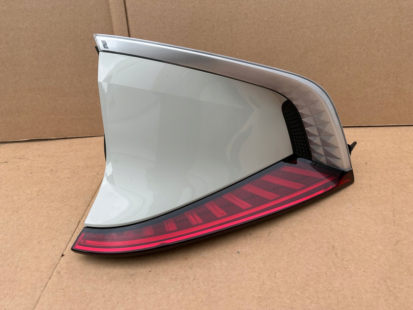Kia EV6 CV Rückleuchte Rearlamp - Thumbnail 1