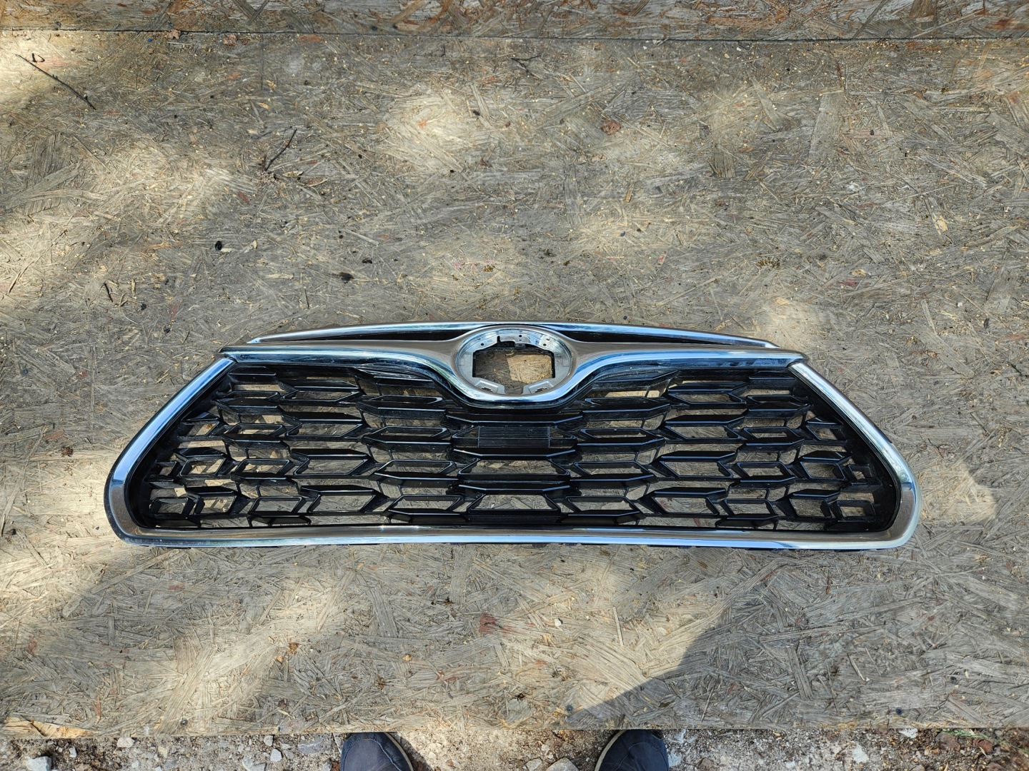 Toyota Highlander XU70 Kühlergrill FRONTGRILL Kühlergitter 531010E330 - Thumbnail 1