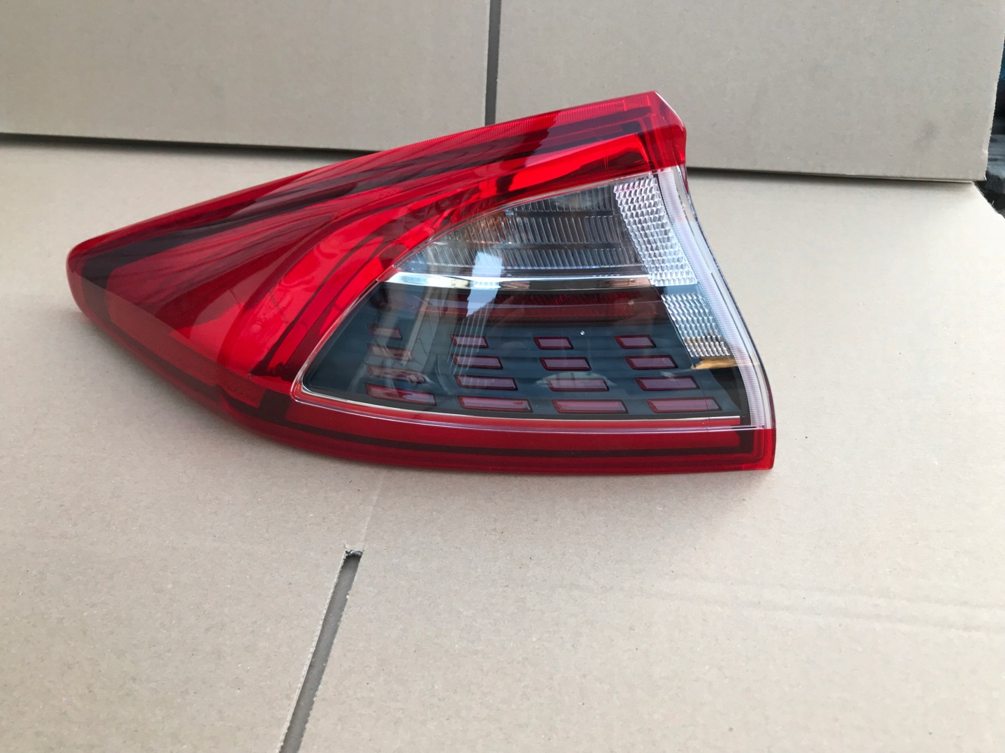 Hyundai IONIQ EL Rückleuchte 92401G7 Rearlamp - Thumbnail 1