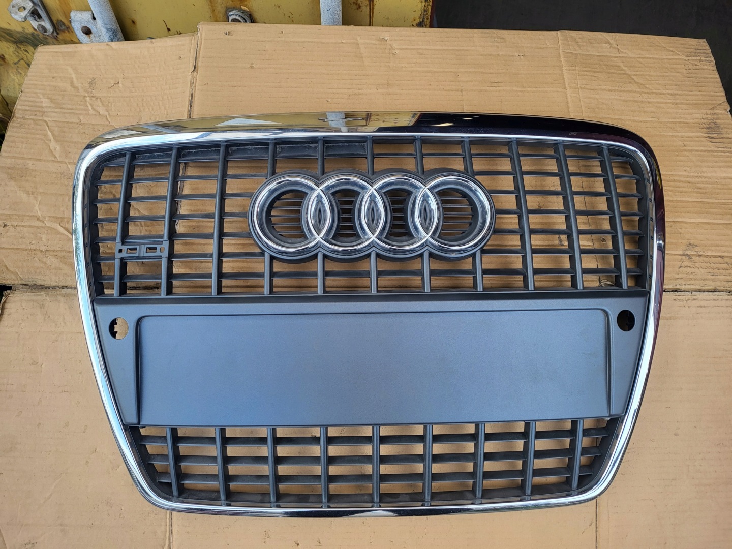 Audi A6 Kühlergrill FRONTGRILL Kühlergitter 4F0853651AK - Thumbnail 1