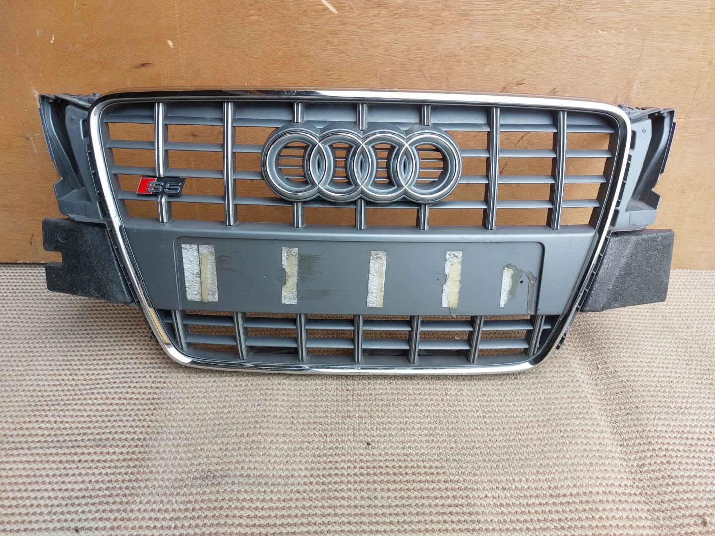 Audi 8T0 Kühlergrill FRONTGRILL Kühlergitter 8T0853651F - Thumbnail 1